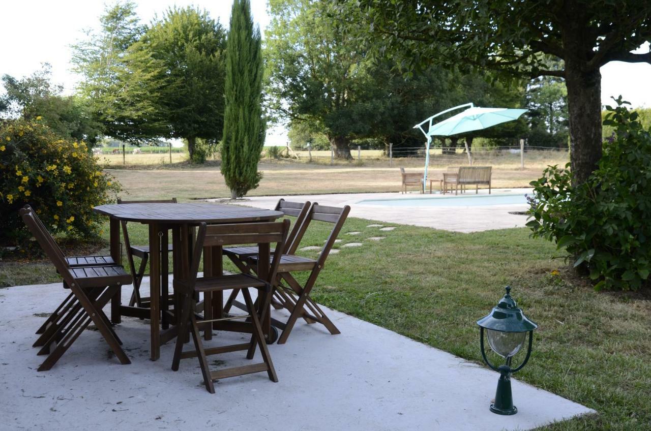 Gite De La Pature Le Thuit-Simer Exterior foto